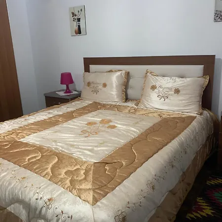 Apartment Dhimo's Apartament Berat