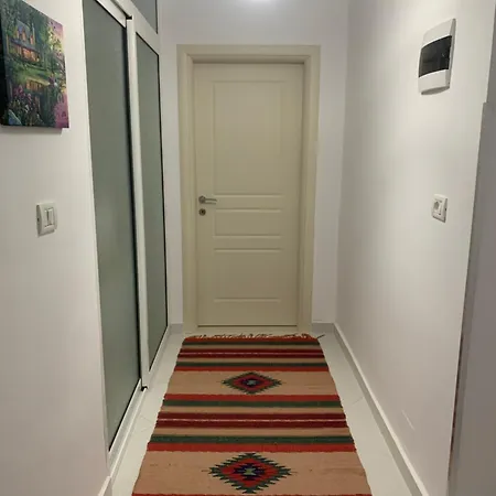 Dhimo's Apartament Apartment